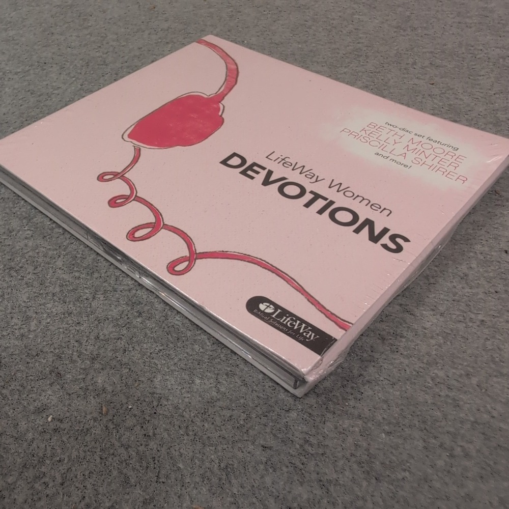 LifeWay Women Devotions Audio 2 CD Set Beth Moore Priscilla Shirer 2013 NEW - Picture 3 of 3